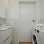 Apartament Air-conditioned Modern With Parking In The Centre Of By Renters *